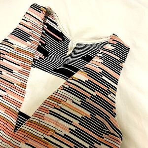 Eve Gravel Crop Top in Mosaic Pink